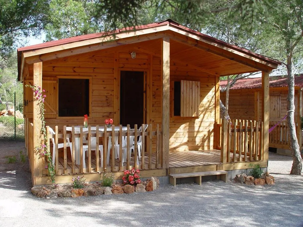 Es Cana Camping Cala Nova אתר קמפינג