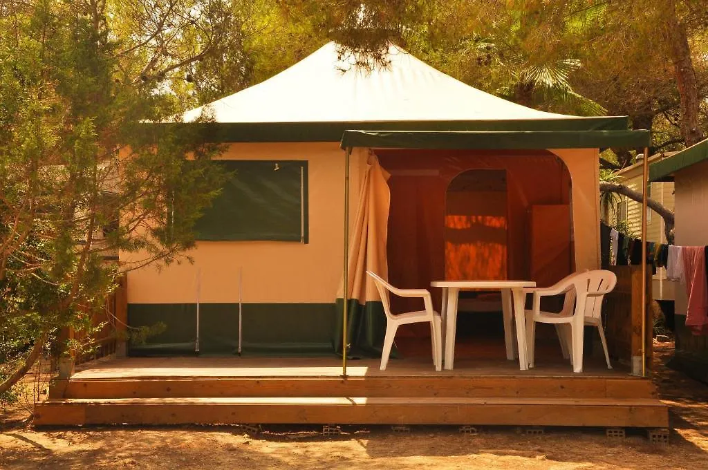 Es Cana Camping Cala Nova 0*, Es Cana ספרד