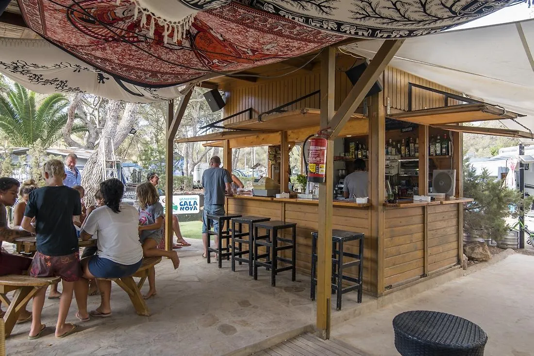 אתר קמפינג Es Cana Camping Cala Nova ספרד