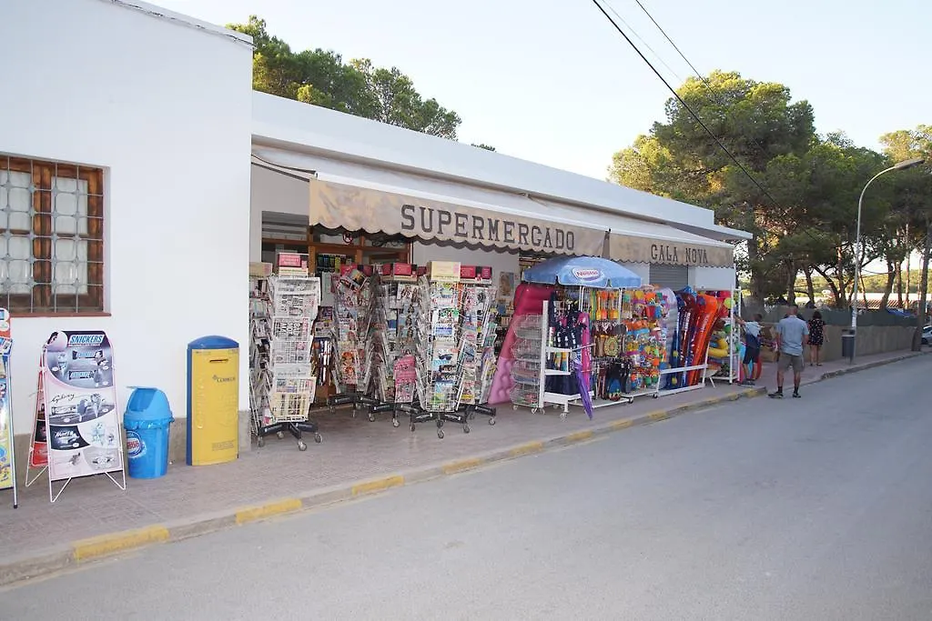 卡拉诺瓦露营酒店 Es Cana 营地